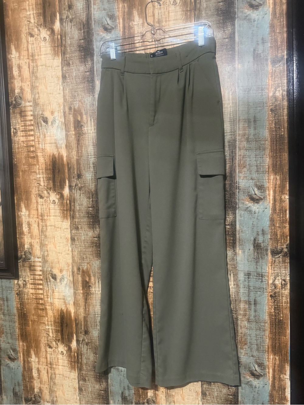 Hollister Olive Green Wide-Leg Cargo Pants